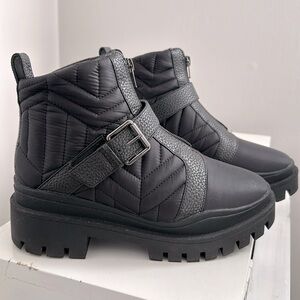 Vionic Janara Winter Snow Black Boots Water Resistant Chunky Size 7.5